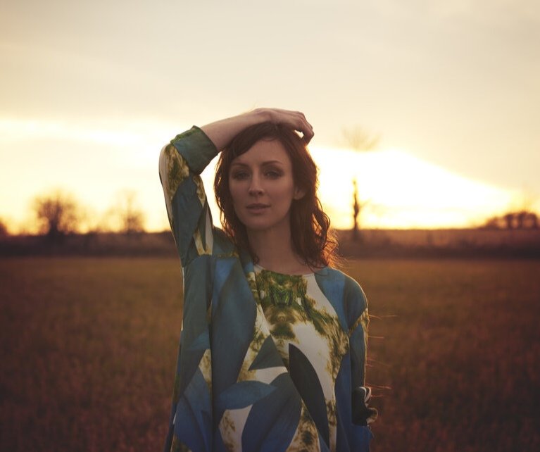SleanThe's tweet photo. ... by way of the dark, the summer sun will be ours ...

#SarahSlean #OutInThePark #HopefulDays https://t.co/zOgUWCaaBo