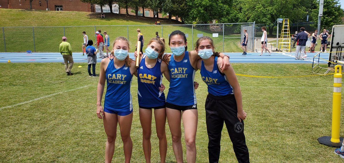 CA Girls take 4x400m Relay in 4:18:80! 🥇🥇🥇🥇