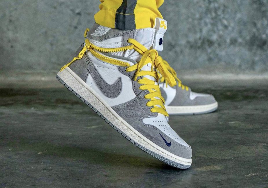 jordan 1 high switch light smoke