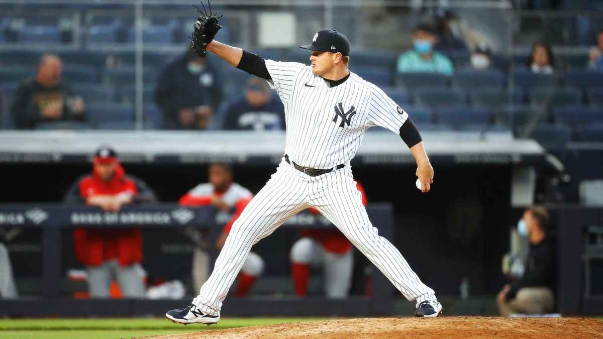 Yankees's tweet image. Teamwork ➡️ finish line