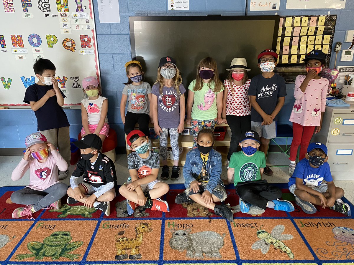 msconcannonbeu's tweet photo. H is for Hat Day! @BeulahRalphElem #ABCcountdown #countdowntosummer #Kindergarten #cpsbest #actuallywecan https://t.co/eoZoYKzsD1