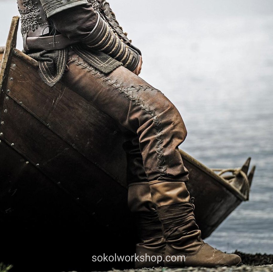 Viking leather bracers – SokolWorkshop