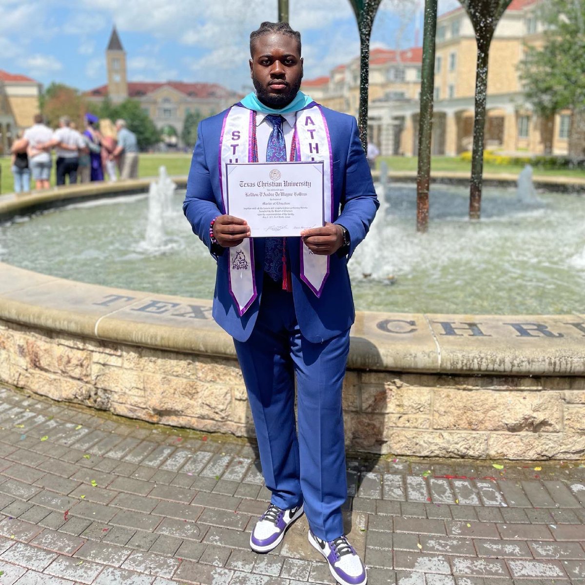 KelltonHollins's tweet photo. Look how God blessed me again... took so many losses, can’t believe I finally get to win. M.Ed. 🙏🏾 #Ble55ed #ThatsTwo https://t.co/jcNxv2Oojq