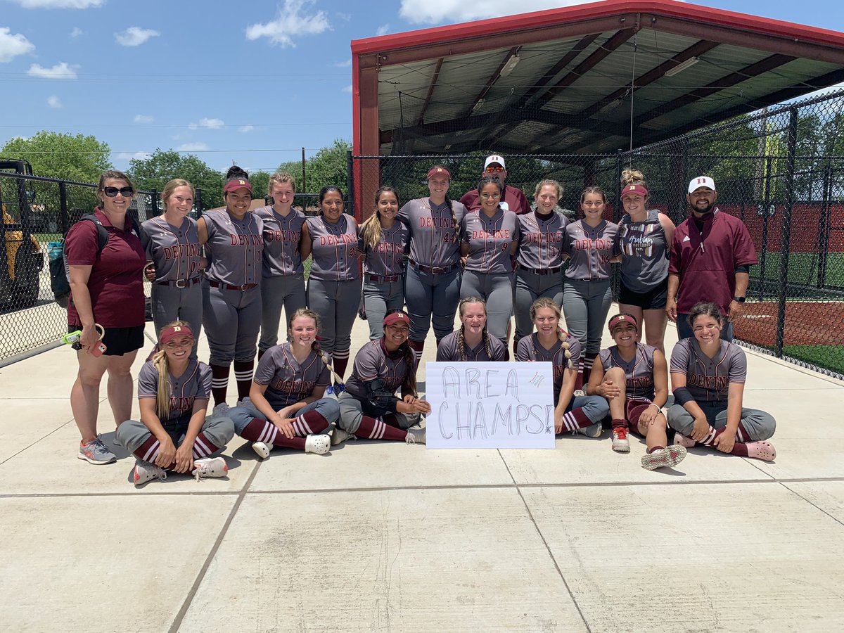 SoftballArabian's tweet photo. The Devine Arabians are Area Champs taking the series in 2 games. Today’s final score was 12-7, with a 2 run home run from Megan Runyan and a solo home run from Hilary Barnett. On to round 3!🥎🔥🥎 Details to come... https://t.co/QkRBf6o3Ov