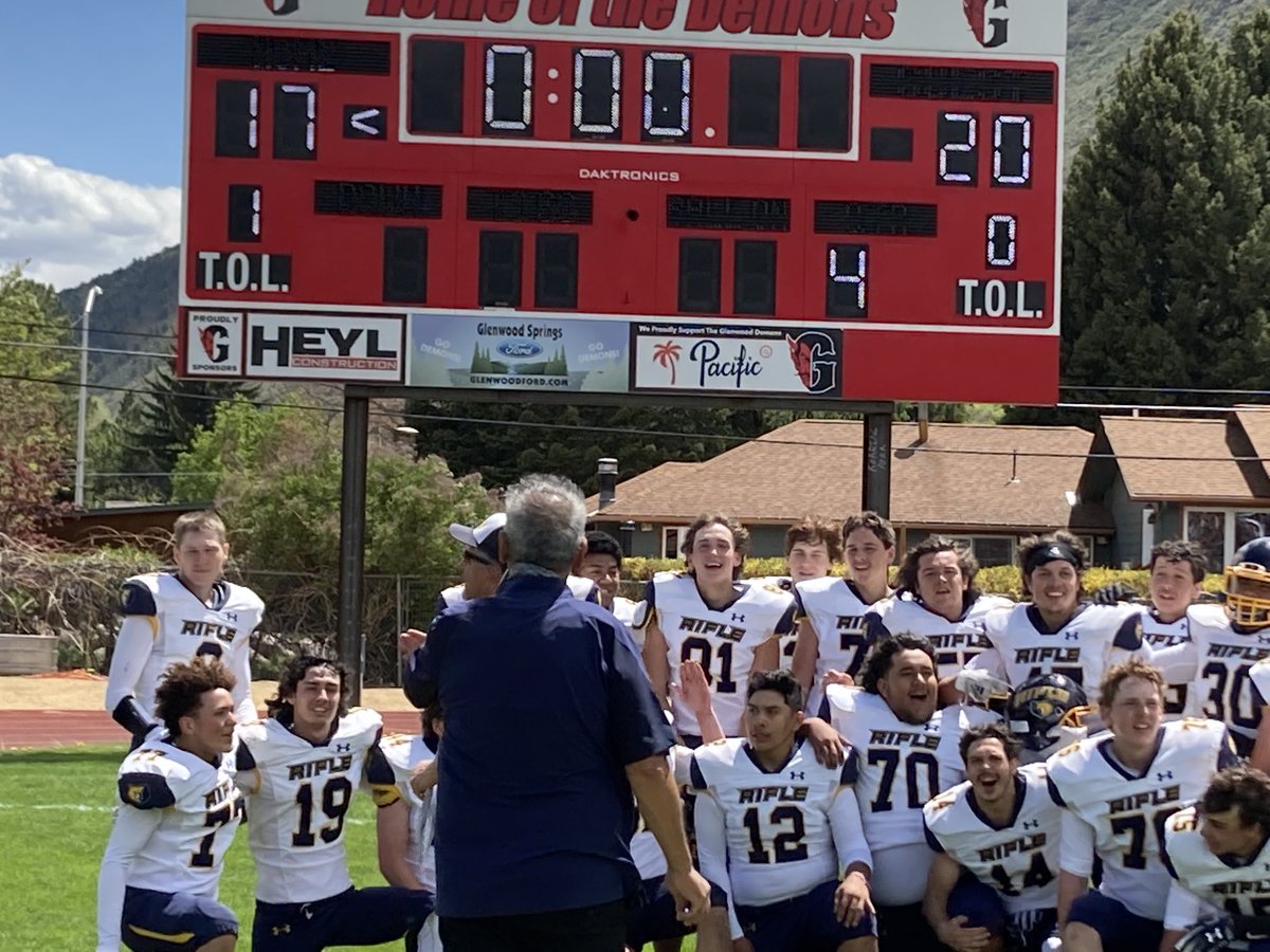 dshrull's tweet photo. Rifle with OT win over Glenwood Springs to make title game. https://t.co/8WGkGFXmAg