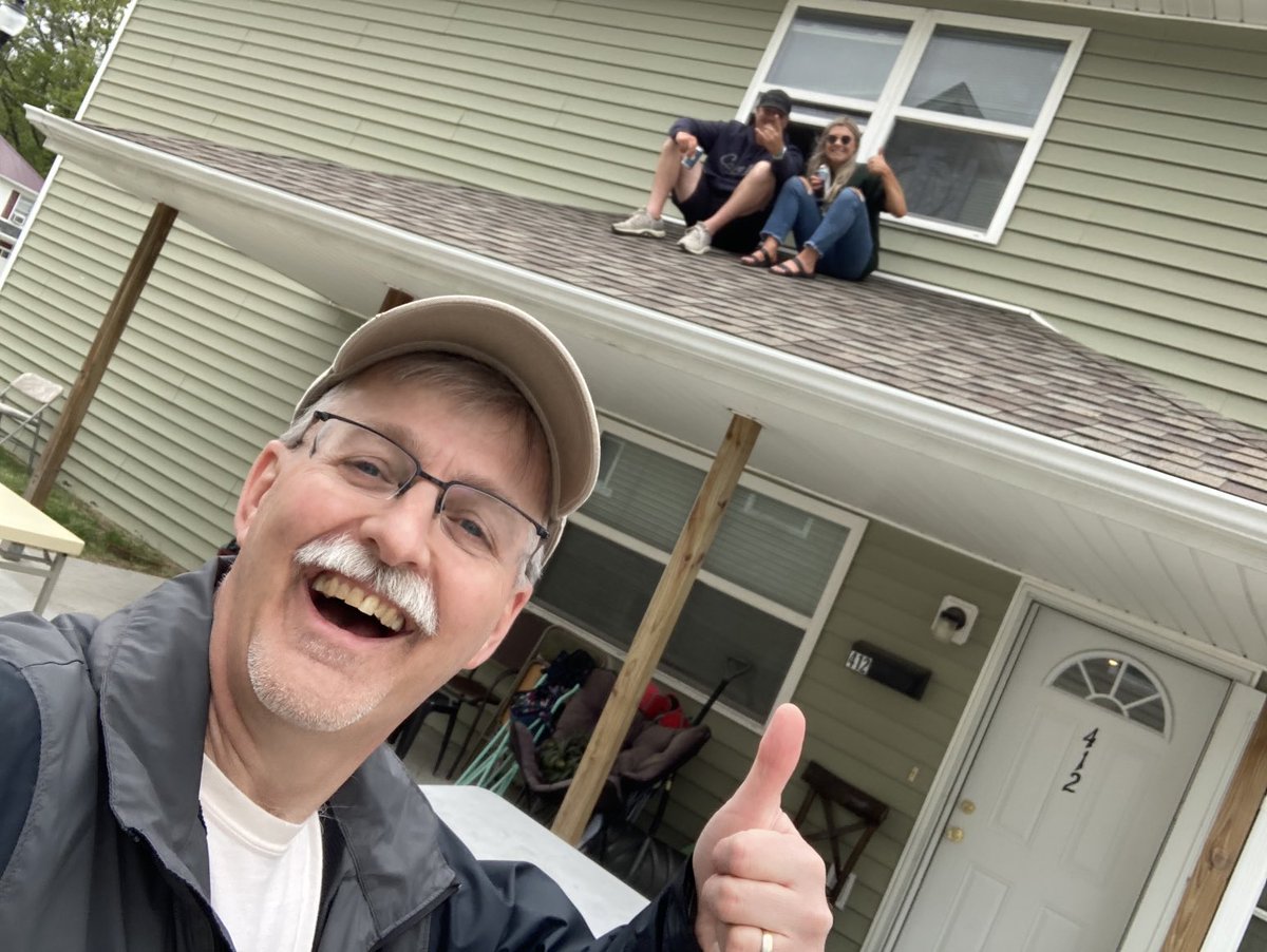 tccrguy's tweet image. When things get out of control in Maryville MO NWMS Grad weekend 😜