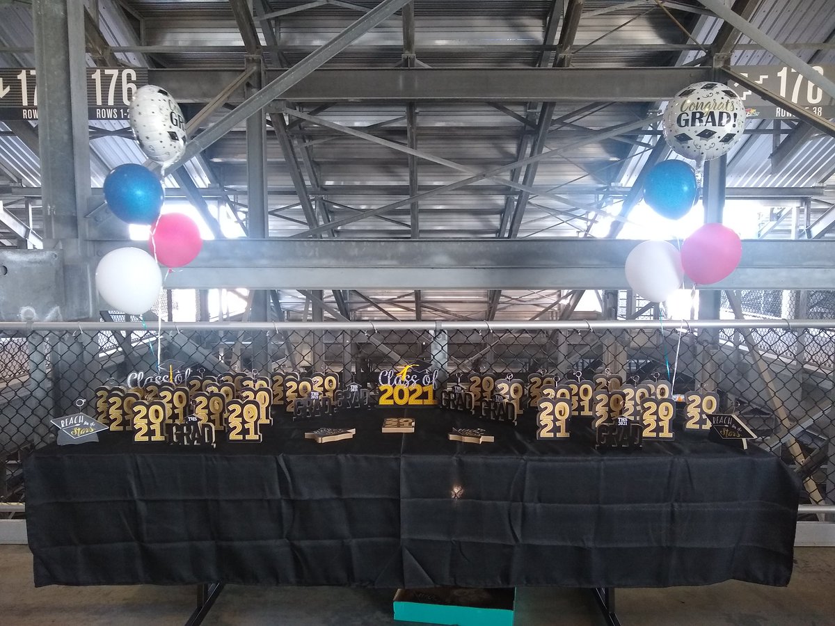 Melissa Curran tweet media