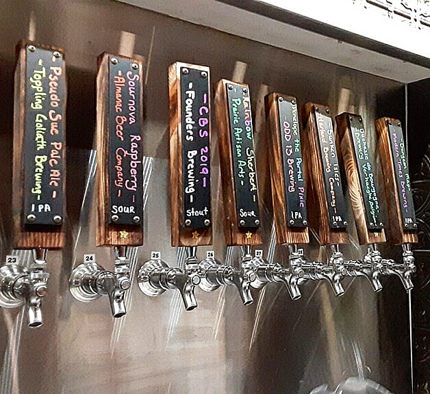 Craft64AZ's tweet photo. Our Chandler location now features Great, Hard to Find CRAFT BEER from all over the Country in addition to our LOCAL Beer selection. Come Check it out! #chandleraz #craftbeer #beer #craft64 #beerporn https://t.co/PrCrRybTsn