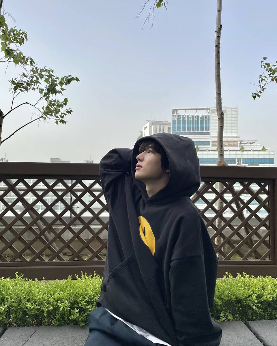 geonusan's tweet photo. ゴヌのデビュー信じて待ってるね

 #GEONU #이건우  
#WeLoveYouGeonu
#WeWillWaitForGeonu
#WeLoveYouLeeGeonu https://t.co/Z9DtOrbzp5