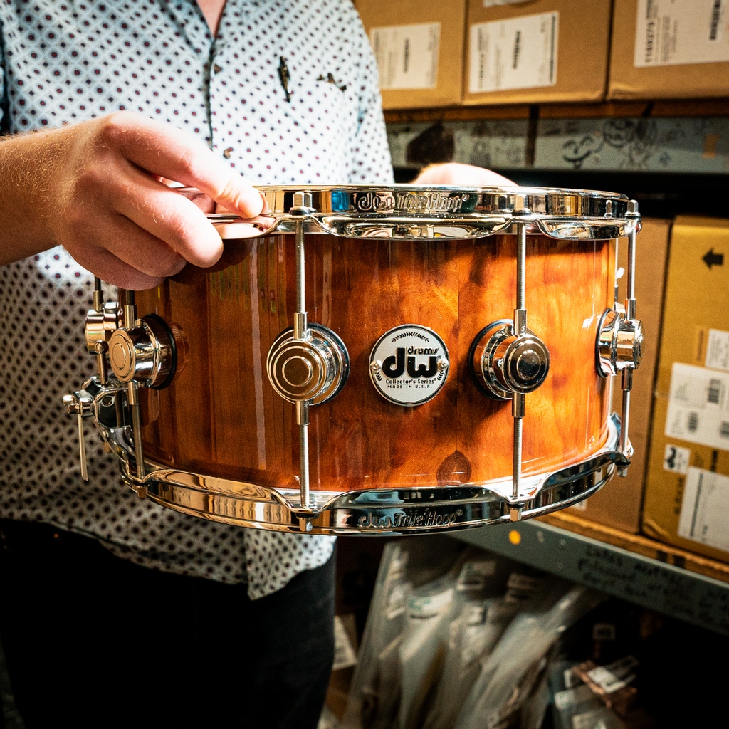 Happy #SnareDrumSaturday Fam! Checking out the @DWDrums Collector's Series Exotic 6.5 x 14 inch - Redwood Stump Natural Snare Drum 🙌

Hit us up at 301-946-8808 or sales@chucklevins.com for the scoop!