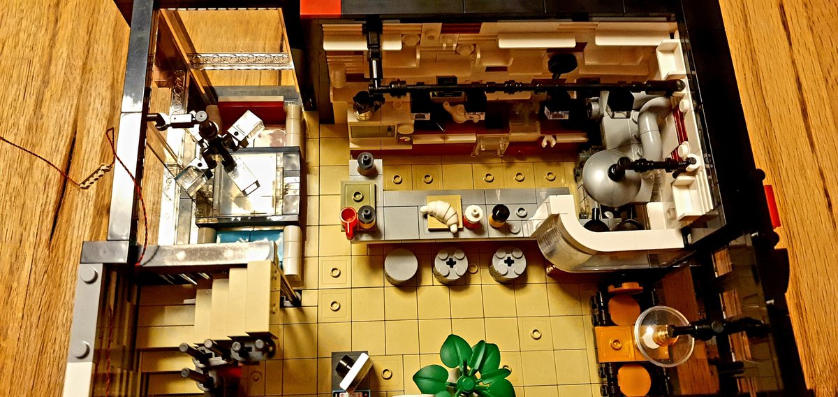 Moonfog_PSN's tweet photo. Step 5/10 What a cool #NonLego #Bricks kitchen 👨🍳 such an nice set! Love it! #MouldKing #MOC #IsletPub
Was meinen die Profis? Damit kann man doch arbeiten oder? Die Bar kommt dann im zweiten Stock dazu... 🍹🍸🍷🍺
@Swen55798569 @Craysy3 https://t.co/Tx6ZoGn9Oe