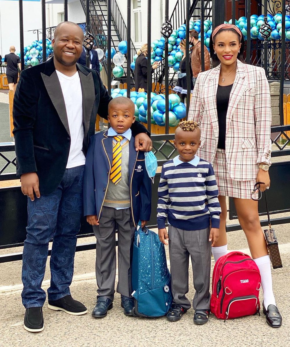 MikeBolaji1's tweet photo. Family Goals👨‍👩‍👦💯❤️ https://t.co/7nzuTGCa0K