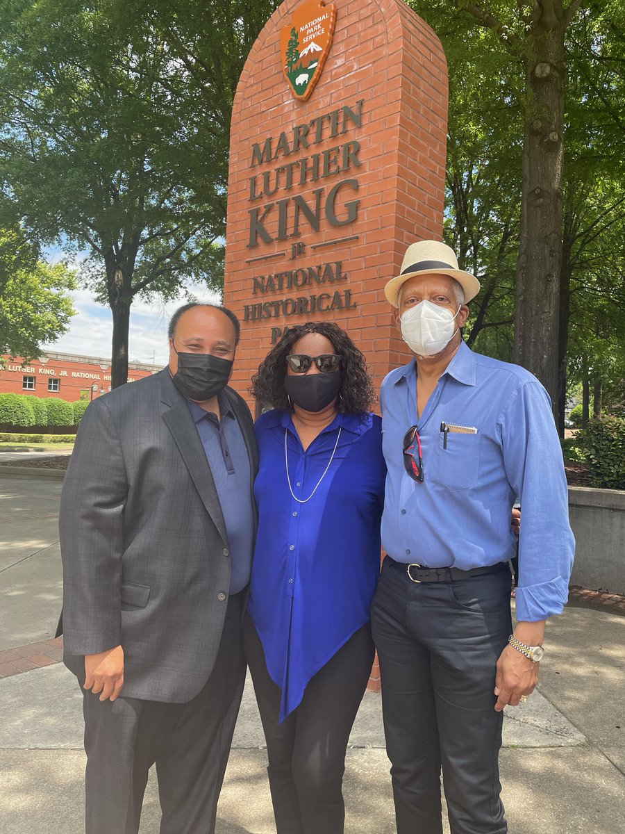 meredadjohnson's tweet photo. Today, we urge the passage of the John Lewis Voting Rights Bill. We must continue to get in #GoodTrouble until every one has equal access to the ballot! With my good friends/ freedom fighters @OfficialMLK3 , John Evans, @Michael_J_Bond  &amp; @RepHankJohnson #JohnLewisDayOfAction https://t.co/ispWBNTvUh