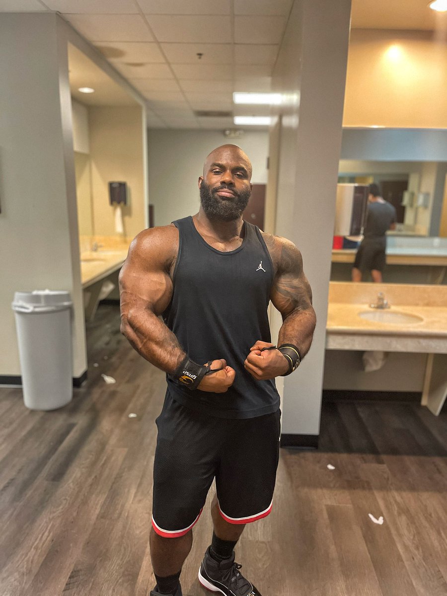 KJoshua21's tweet image. “Do you not think so far ahead, because I’ve been thinking about forever”

#IGSawItFirst @bodybykj