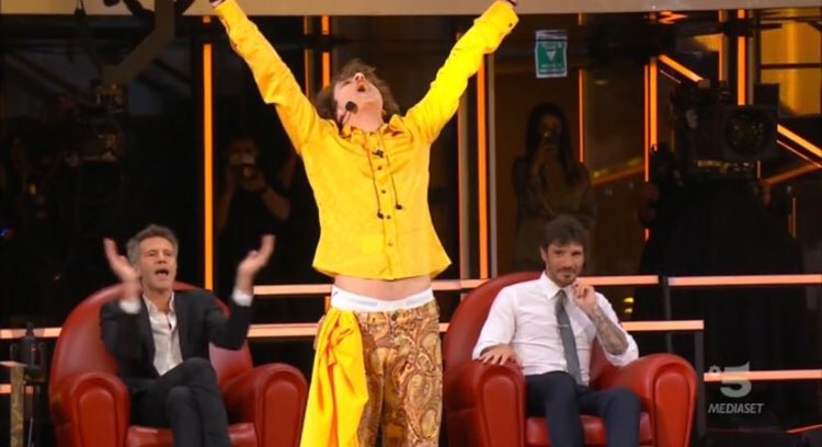 obsessedbyamici's tweet photo. LESSGO MARY LEEESSGOOOO
#Amici20 #amemici20 #sangiovanni https://t.co/h3AEMpqIuv