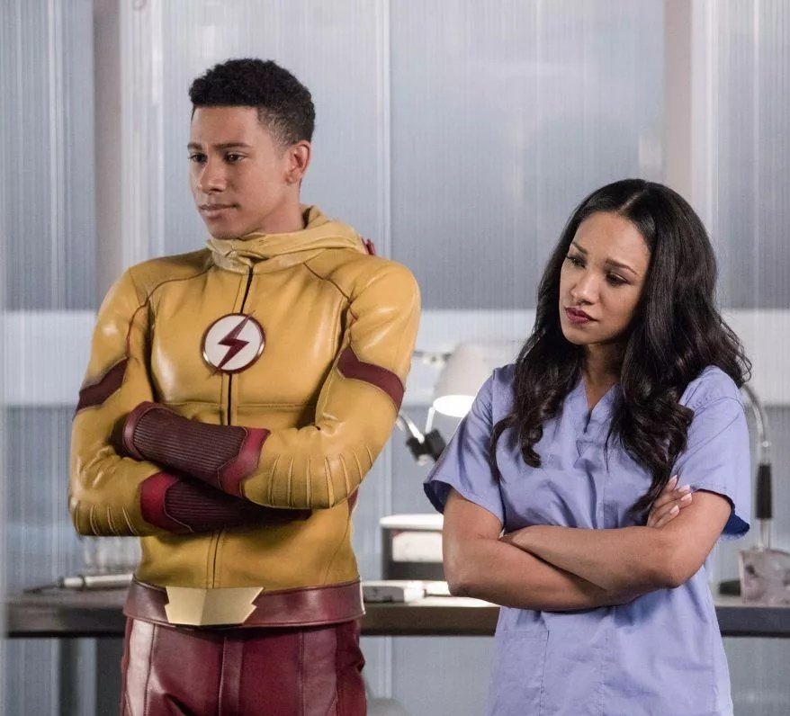 silvxr4's tweet image. Brother-sister crime fighting unit #TheFlash