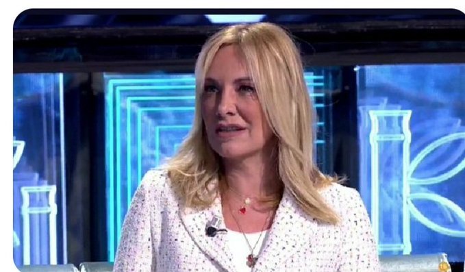 locrack's tweet photo. #ConexionHonduras5 
#TongoSV
Os gusta Belén Ro ?
RT Si
❤️ No https://t.co/Le93QcQ6Nw