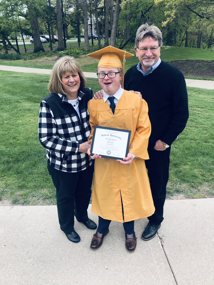 Lisa Ballenger-Petitte tweet media