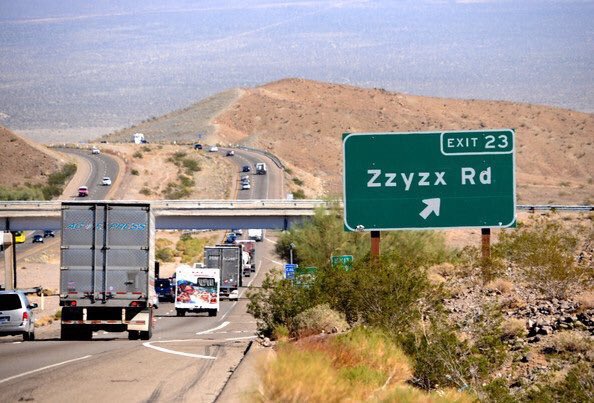 VegasIssues's tweet photo. Driving from Vegas to LA be like: https://t.co/OZkUTw9rmU