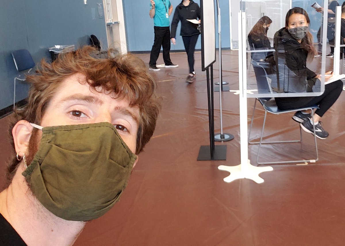Linus LinusMediaGroup tweet media
