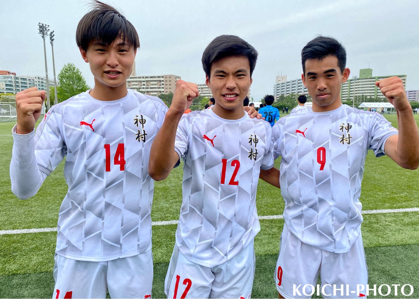 Twitter 上的 コーイチフォト 福岡県高校サッカーフォトメディア 今日のヒーロー 神村学園高 写真左から ゴールを決めた大迫 塁 2ゴール2アシストの西丸 道人 ゴールを決めた若水 風飛 高円宮杯プリンスリーグ九州 アビスパ福岡u 18 2 4 神村学園 21 5 8 土