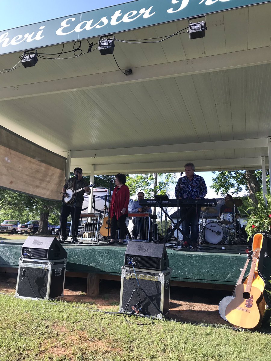 Sheri Easter tweet media