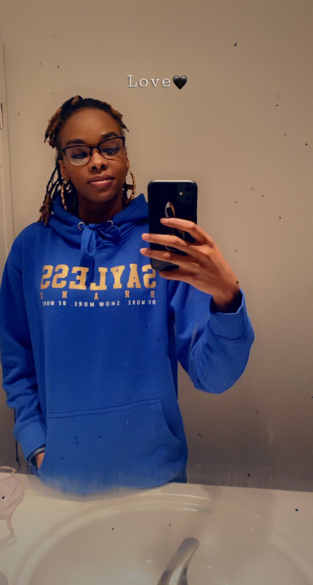 GoCraZHoneyB's tweet photo. Loving my new hoodie 🥶💙

#SayLessBrand #TheFRATERNITY
@TheEmpireGamer https://t.co/WKoIO0dc4Q