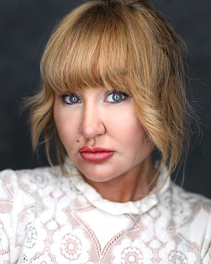 AndyGibsonTV's tweet image. ACTRESS OF THE DAY: FANNI COMPTON

Fanni's profile: J.MP/AGFanniCompton

@FanniCompton is a #ClassicallyTrainedActor from #GreaterManchester.
She's represented by @JCMManagement85.

Always @SupportBritish.

#PromoteAnActor #HeadshotCVShare #ActressOfTheDay #FanniCompton
