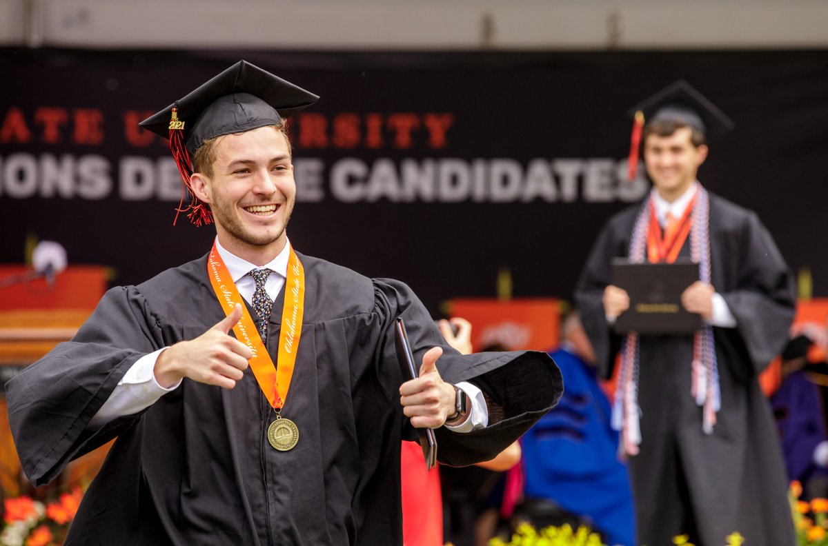 okstate's tweet photo. Congratulations to our #okstate21 and #okstate20 graduates receiving degrees today.π
Nearly 4,000 graduates were recognized during this yearβs in-person ceremonies.
Read more: https://t.co/Pj6wDgH775
Photo gallery: https://t.co/nXUipn4Yj7 https://t.co/ihCC5xyw0a