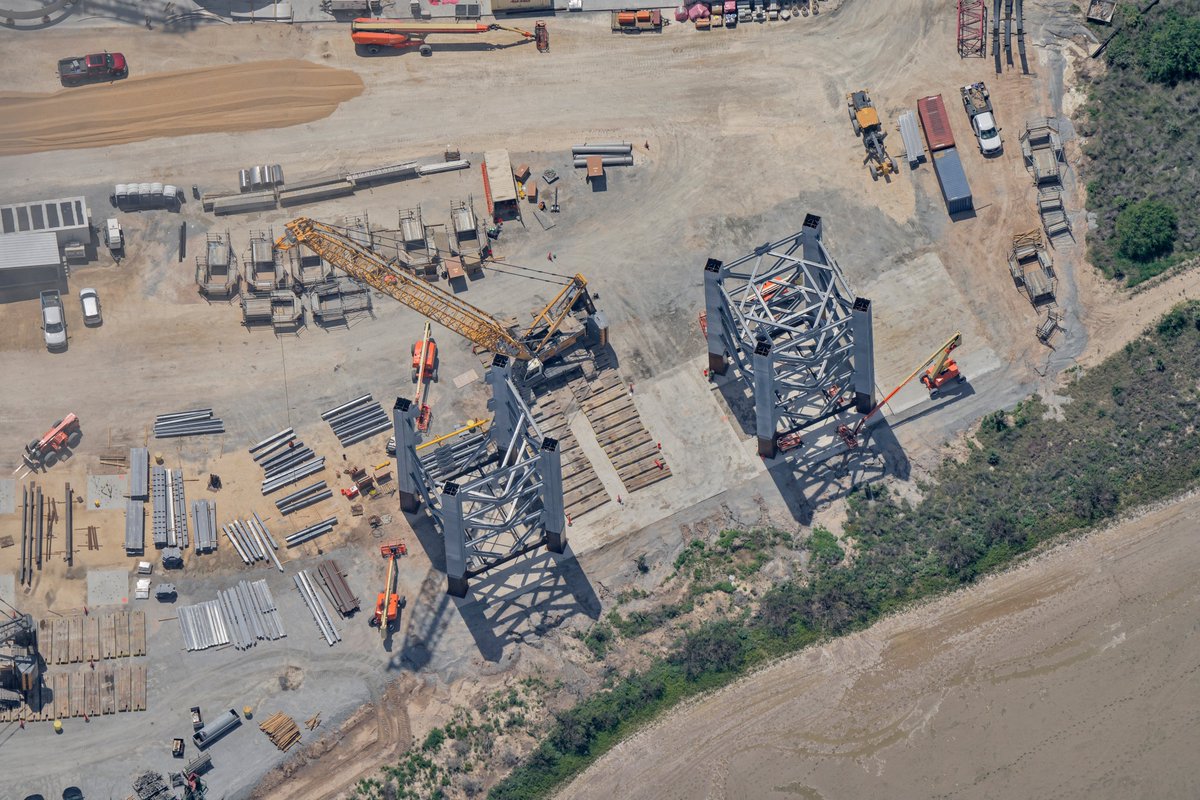 Rgv Aerial Photography On Twitter Integration Tower Segments Soon To Be Moved From The Sanchez Site To The Launch Site
