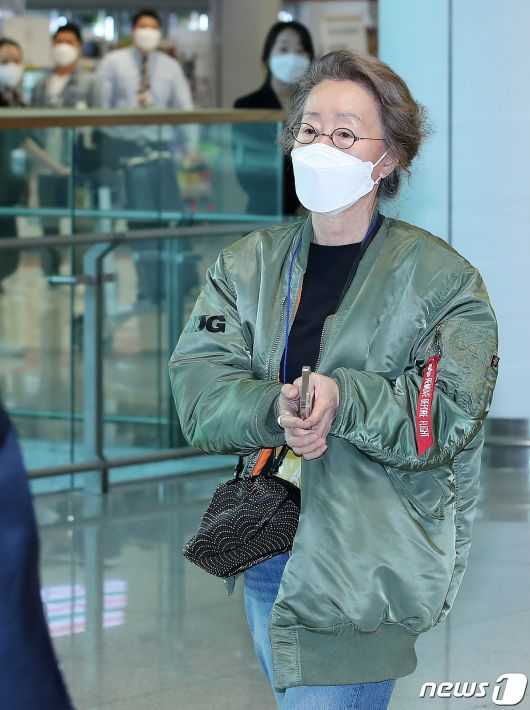 470619_'s tweet photo. 210508 입국 기사 사진 https://t.co/6D52GKXdE5