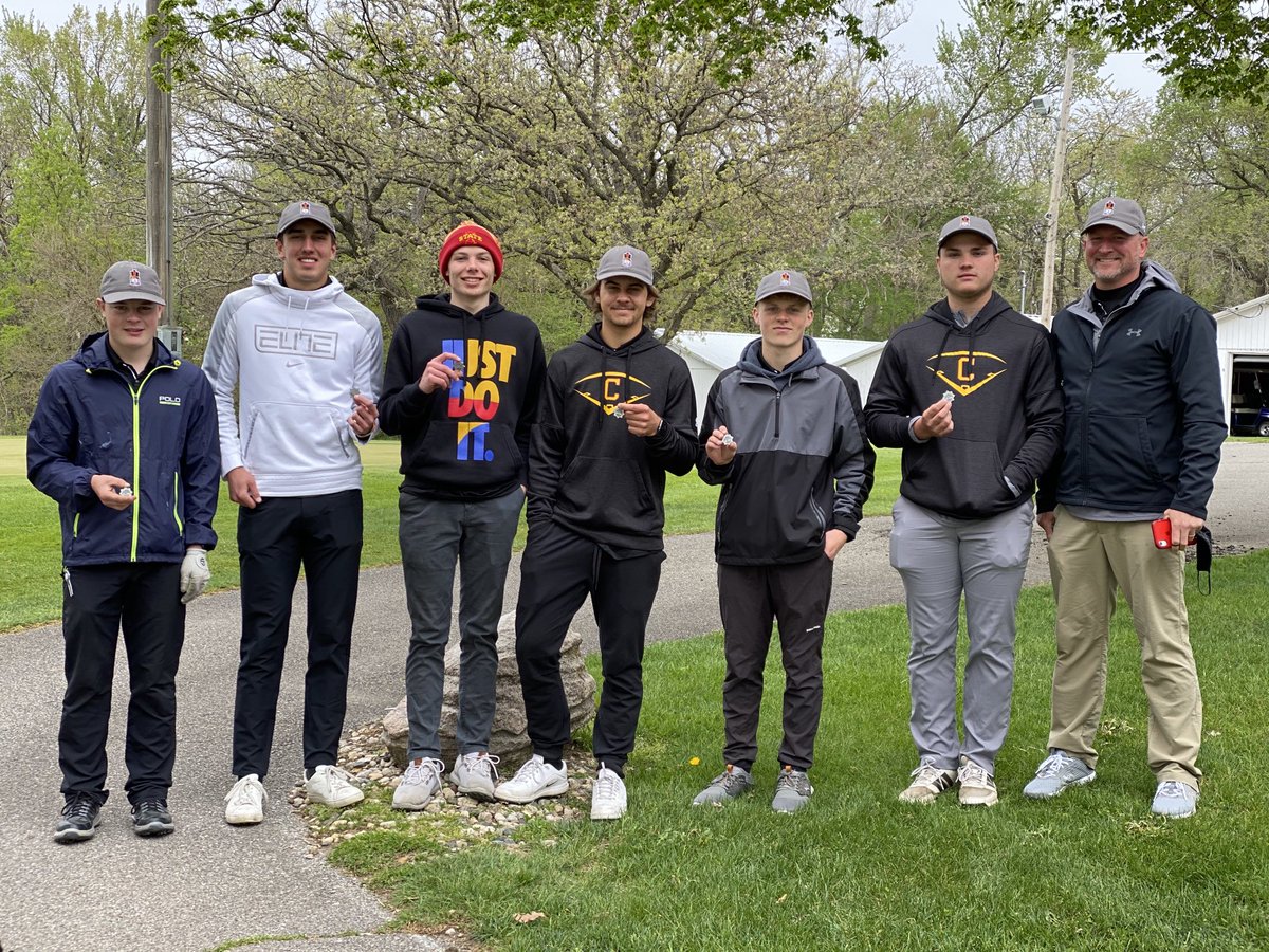 winters_gregg's tweet image. Congrats to the IFA Boys Golf team for bringing home the silver today in Hampton.  Team score of 383 to place 2nd in a field of 6 teams.