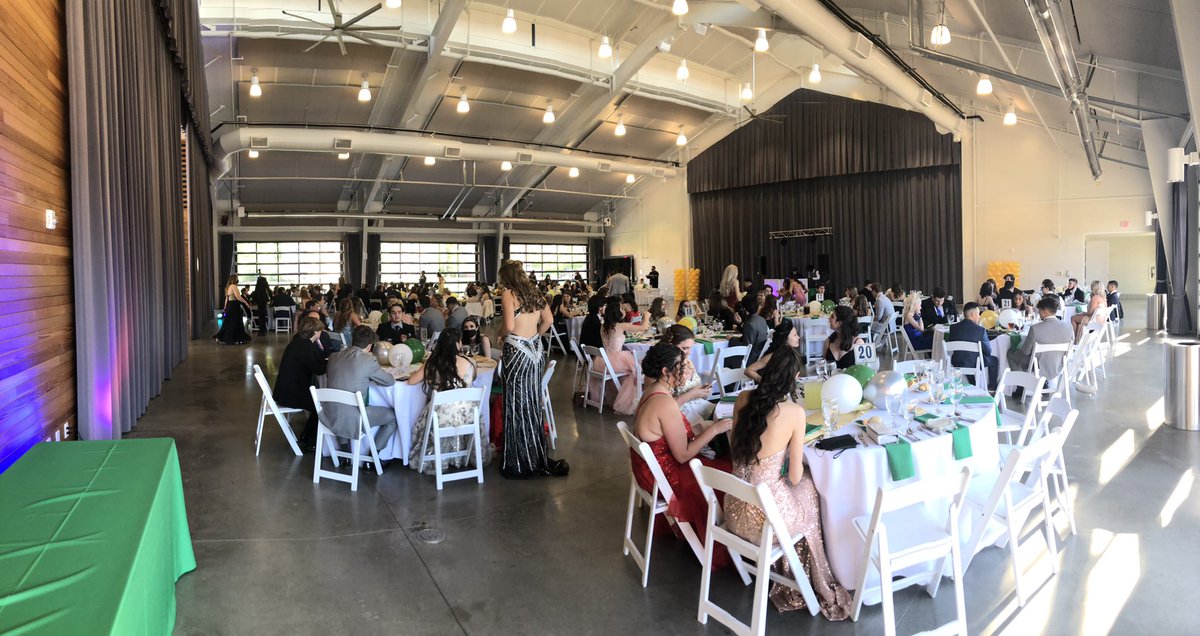 MrsHarigan's tweet photo. It’s Prom Night for @Steele2021! #SteeleImpact https://t.co/aamFq0Gx1O