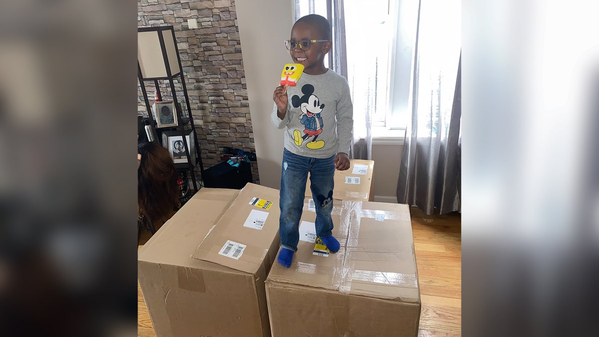 CP24's tweet image. 4-year-old hacks mom's Amazon Prime account and orders 51 boxes of SpongeBob SquarePants Popsicles
cp24.com/world/4-year-o…