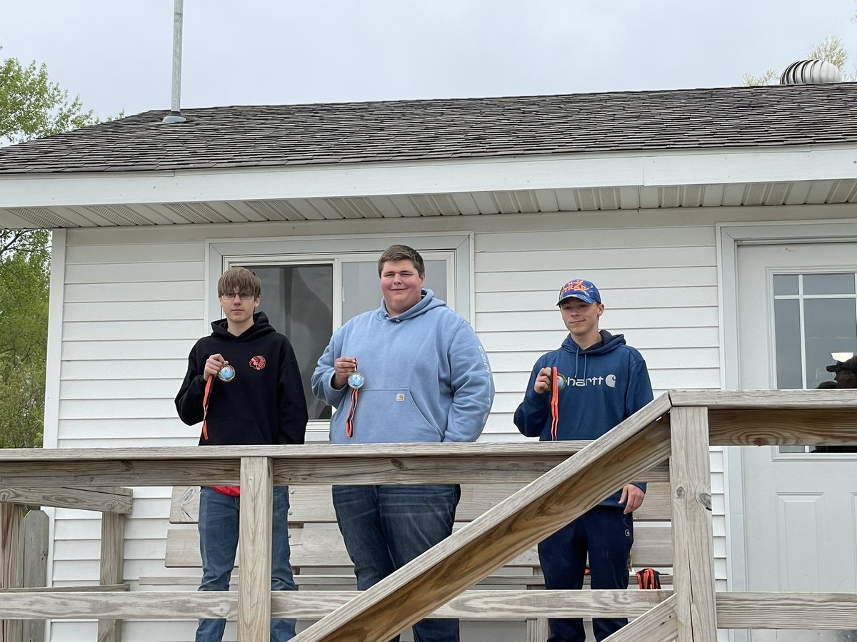 nhtrapshooting's tweet photo. Had another great day of shooting in Nashua today! Red took home the win today and Black took home 3rd. Kayla Holschlag took home 1st for the Ladies and Taylor Bearman tied for 3rd. Ashton Venem shot his first perfect 50 today and ended up in a 3 way tie for first finishing 3rd. https://t.co/2nRUGAcHwm