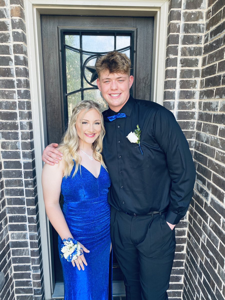 msdiane75's tweet photo. It’s prom night, these two are adorable together.  @cjwhite2021 @ReeseBlanton Have fun! https://t.co/Gu2iDwgW6m