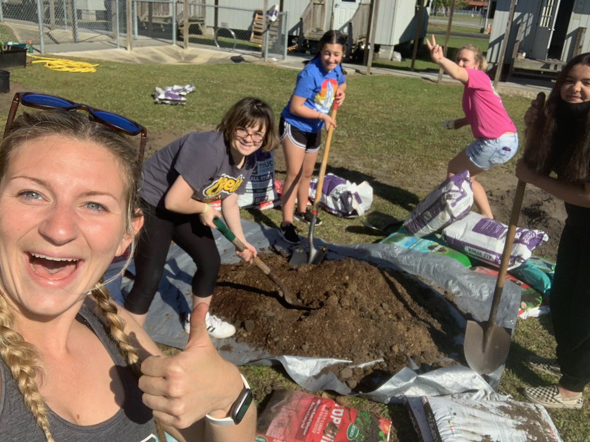 RRichardson001's tweet photo. Such an AWESOME day! We put in blueberries, raspberries, grapes, muscadines, peaches, apples, and figs!  Gardening rocks...sometimes literal rocks...they get in the way...so does rock-hard soil! #thestjamesway #sjmsharks #sharpsharks #sjmgarden https://t.co/JJOfWfMtNG