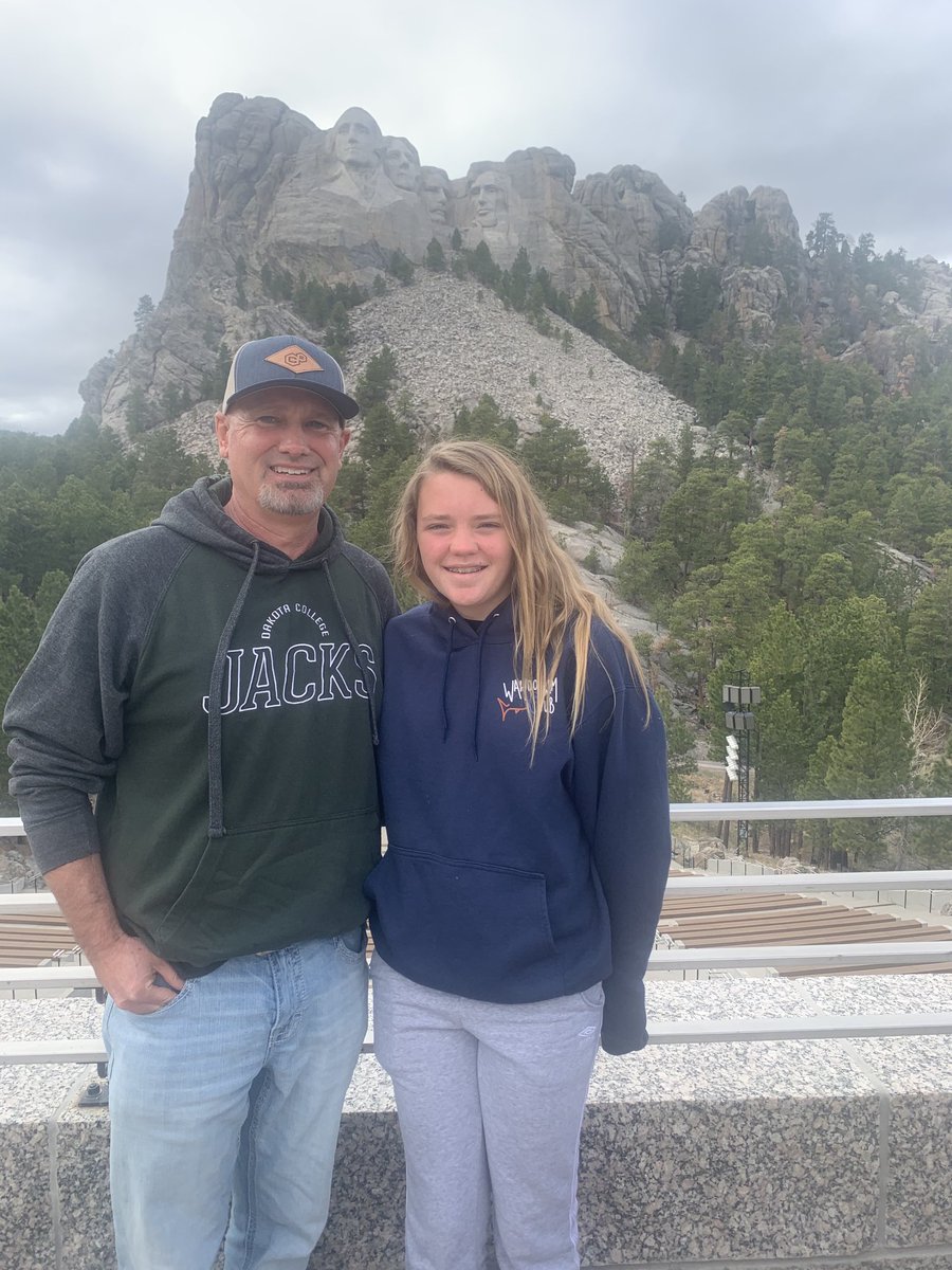 Ended the weekend on Kaylas 14th birthday at Mount Rushmore...great weekend!!