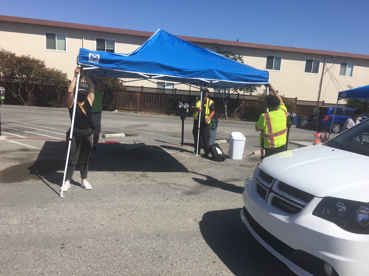 SSFCERT_PIO's tweet photo. It takes coordination and work from many. 👏👏
Thank you @SMCHealth, @SSFFire, @SSFPolice, @SSFParksandRec, @SSFPublicWorks, other City staff, and #volunteers from @SSFCERT for your dedication in getting the #CovidVaccine out to our #neighbors!
#SSFStrong #community https://t.co/jtpvpXTN8L