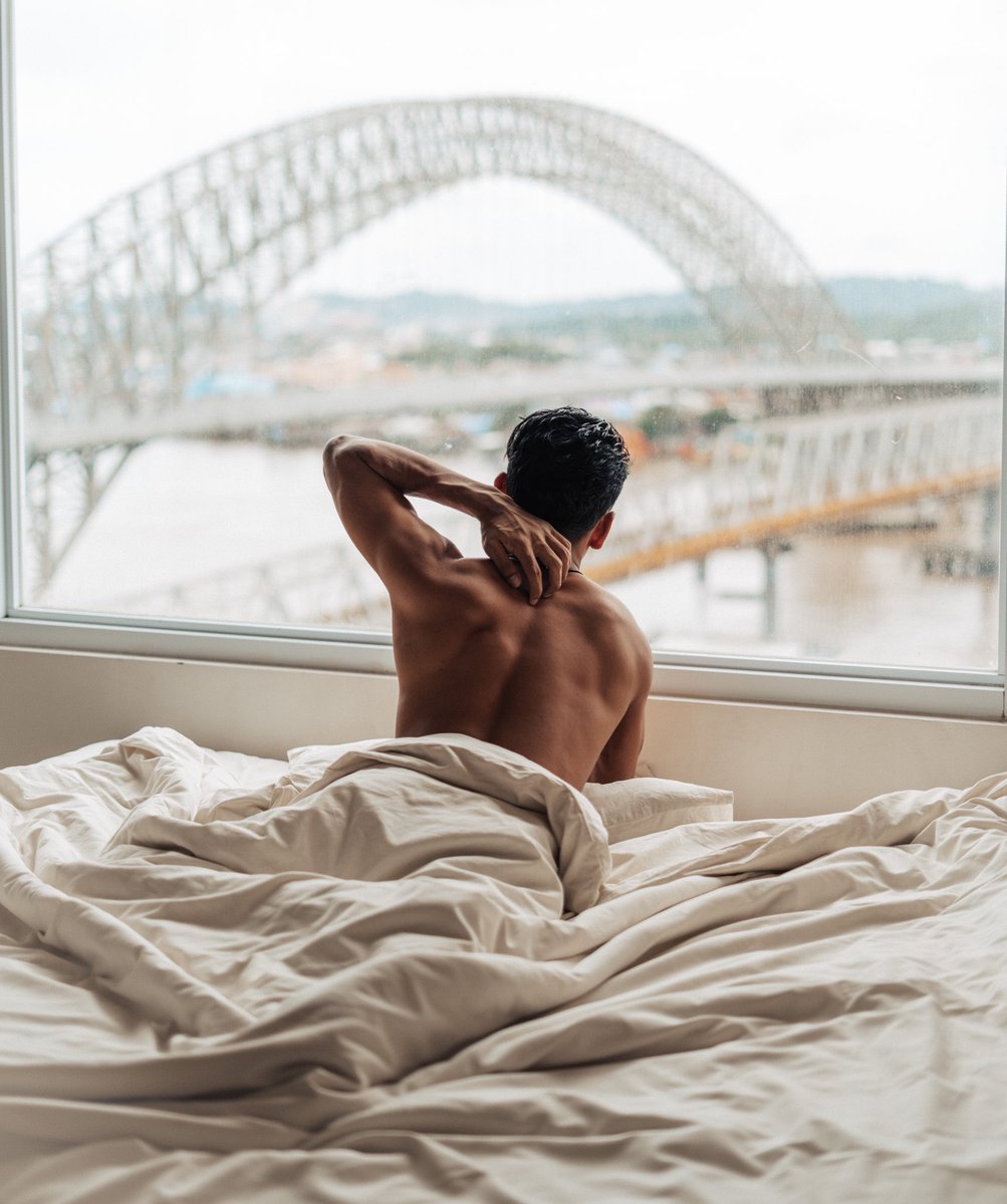 harivalzayuka's tweet photo. Mau tau gak di Samarinda ada hotel bintang 4 loh yang view nya keren gini. Trus kalo diliat-liat ala-ala Golden Gate Bridge di San Francisco ya! https://t.co/OedYKWW8ps
