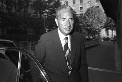 9 Maggio
Il vivo ricordo di  Aldo Moro e del suo  sacrificio.
I tentativi socialisti per salvarne la vita.
Ed il cinismo politico di chi lo impedì.
