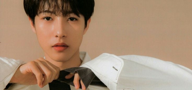 abis hiat , cari mutualan baru. cukup rt or like ! fambest gedor dm . 

[ #roleplayeraccount #roleplayertwt #rpindonesia  ]