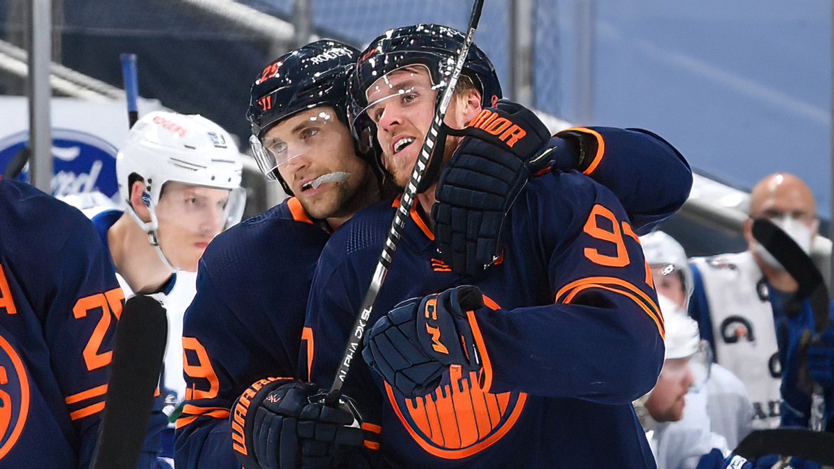 EdmontonOilers's tweet photo. These two. 🥺

#LetsGoOilers https://t.co/pJWmhrg761