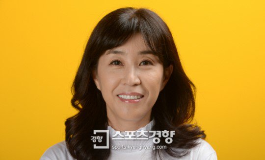 KimMiKyung :' Park Shin Hye is one of those who keeps contact with me just like daughter. Please support her #doctor '