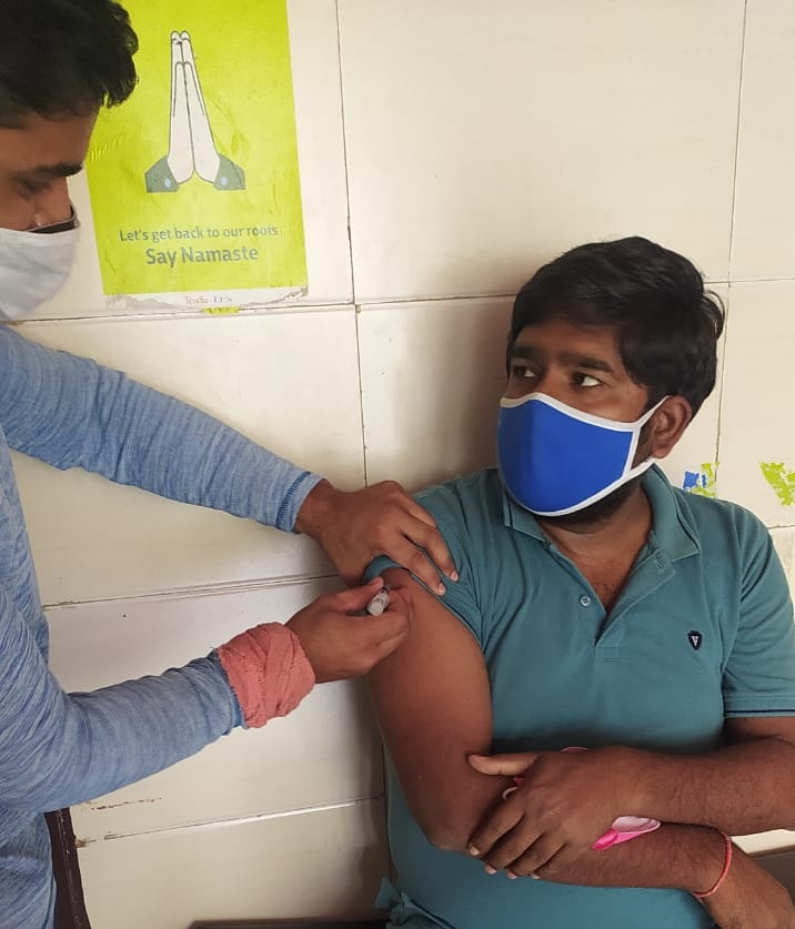 nsuiamitsingh's tweet image. आज हमने #कोविड19 वैक्सीन का पहला डोज लिया।
आप भी इस घातक वायरस को हराने के लिए वैक्सीन जरूर लगवाएं  #covaccine 👍