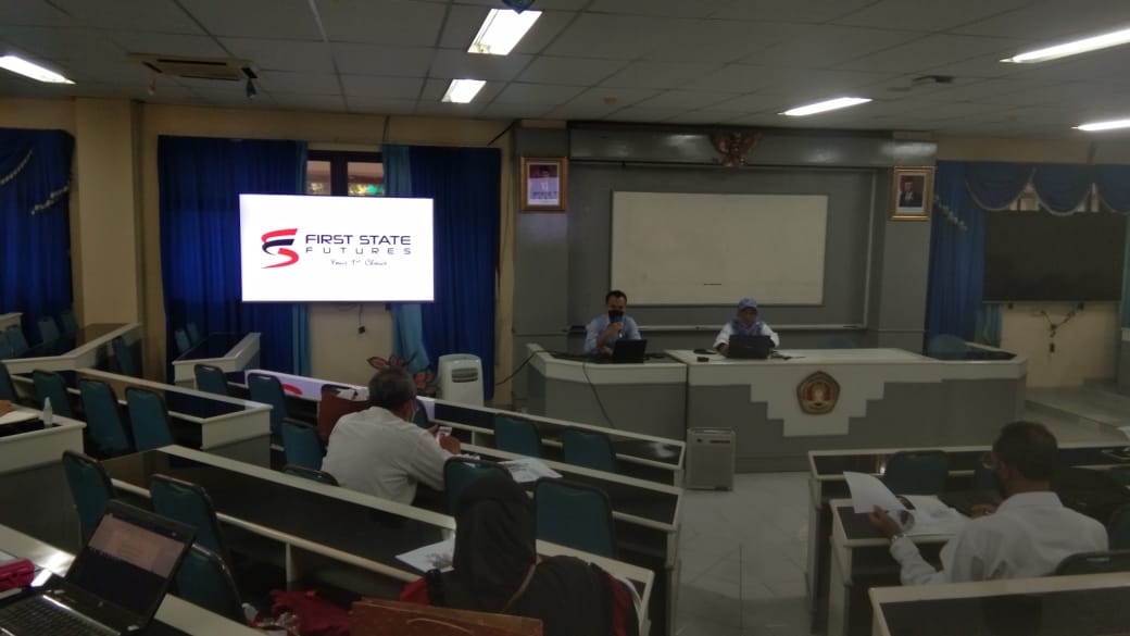 RinoRoyan's tweet photo. Pelaksanaan edukasi ke Dosen Univ. UPN "Veteran" Yogyakarta, Senin 3 Mei 2021 https://t.co/LnTExeXR33