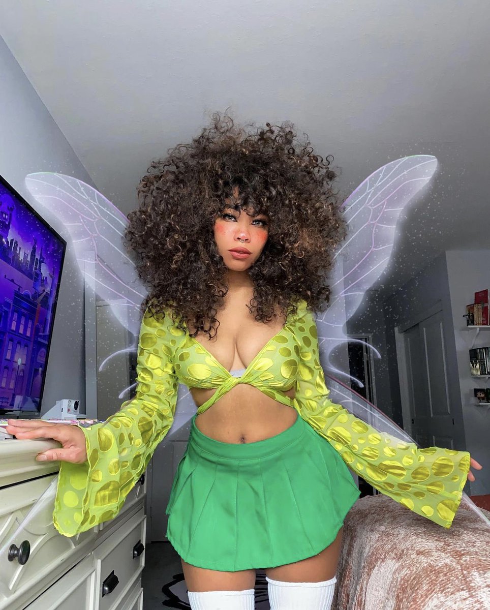 Kieraplease's tweet photo. one day she’ll grow wings 🦋 https://t.co/sPNCXD9DLl