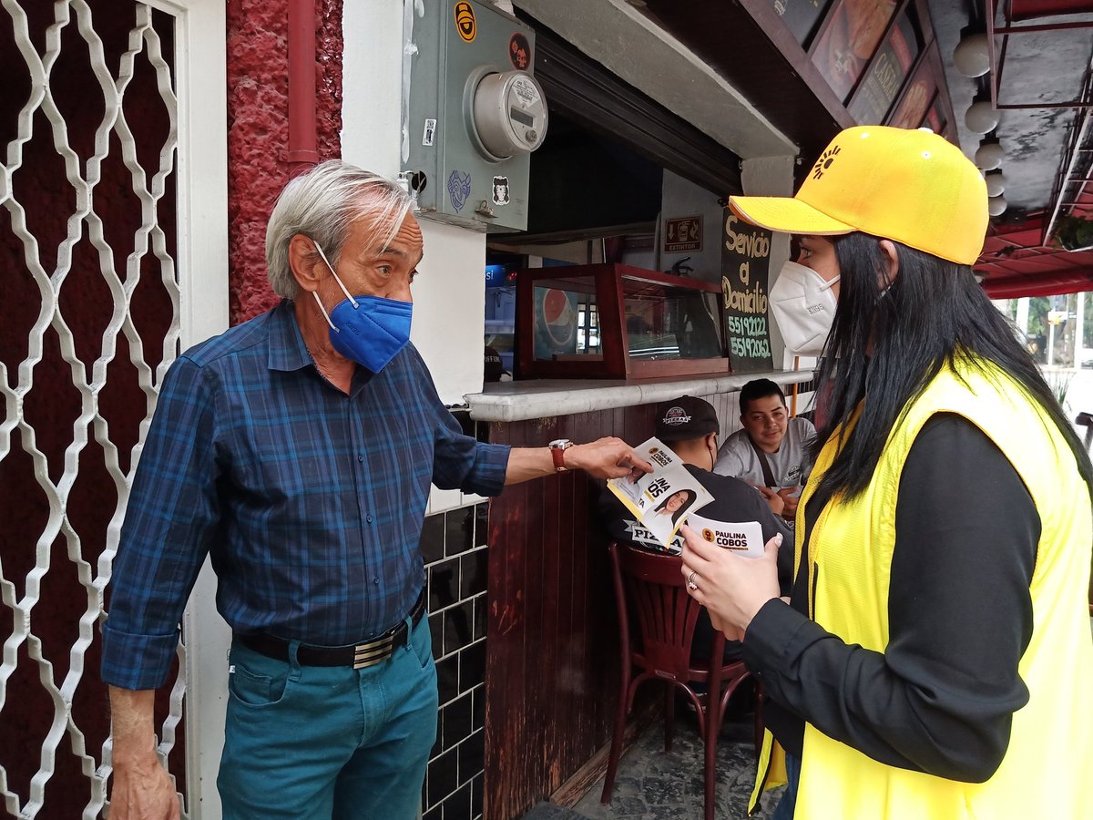 paulinacPRD's tweet image. Con firmeza no bajaremos la guardia para recuperar nuestra economía, nuestro compromiso es con las pequeñas y medianas empresas, así como con el comercio informal.
¡Con las empresas también brilla un nuevo SOL!
¡Nos vemos en el #CongresoCDMX!
#PoderPRD #VotaPRD