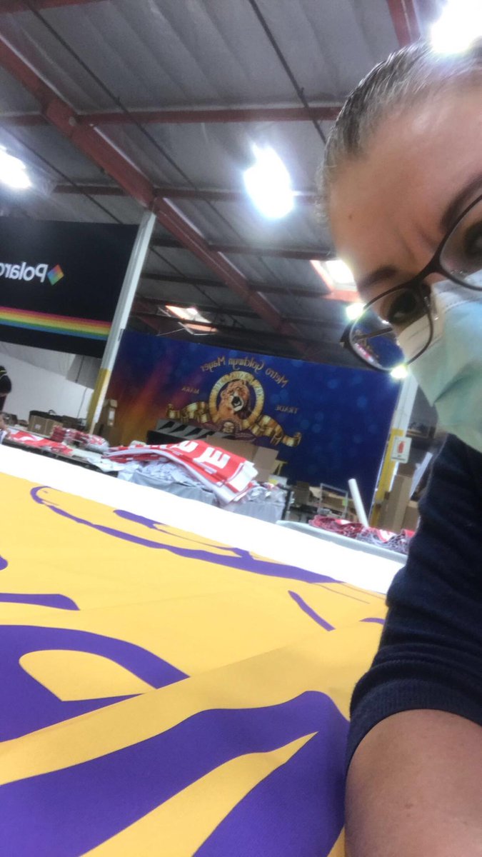 dro_yoyo's tweet photo. Hey #LakeShow Meet my mom whos been a lifelong Laker fan! She’s my family’s hero &amp; recently had the honor of working on banner #17! It’s my dream to take her to see the Lakers &amp; her work at Staples! Please help make this dream come true!RT for my mom!#lakers @Lakers 💜💛 https://t.co/SLAi3DYOiN