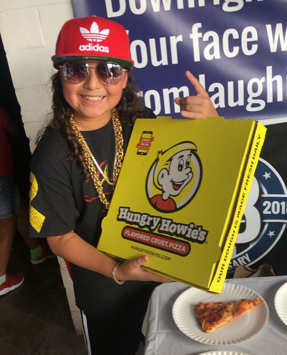 HungryHowiesHouston tweet media